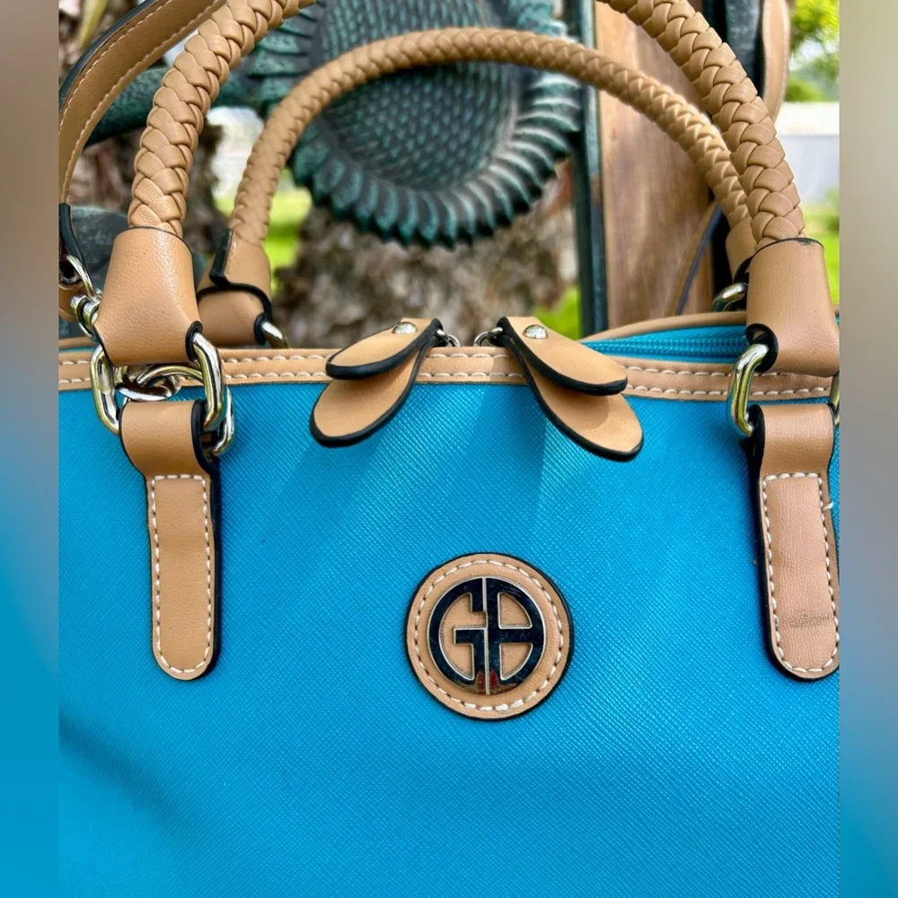 Giani Bernini Saffiano Dome Satchel - Picture 3 of 13